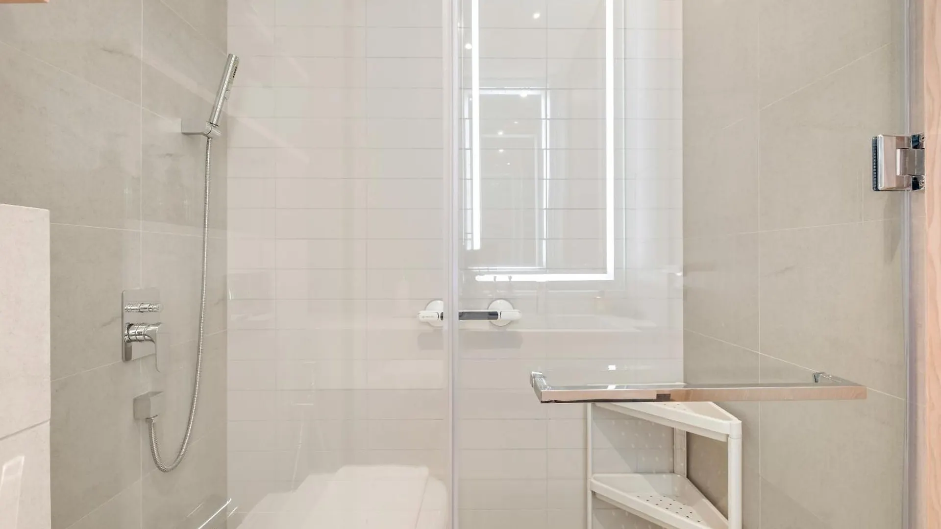 Vayk - Elegant One Bd In Jumeirah Village Circle 두바이 0*,
